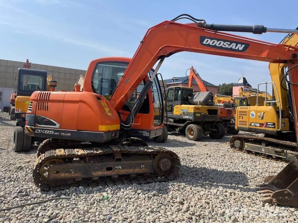 Doosan DX 85 Escavadoras Midi 7t - 12t