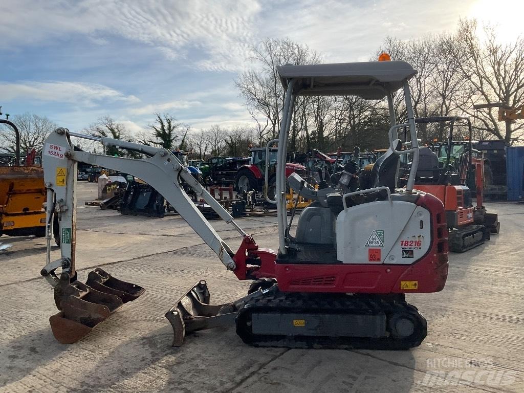 Takeuchi TB 216 Miniescavadeiras