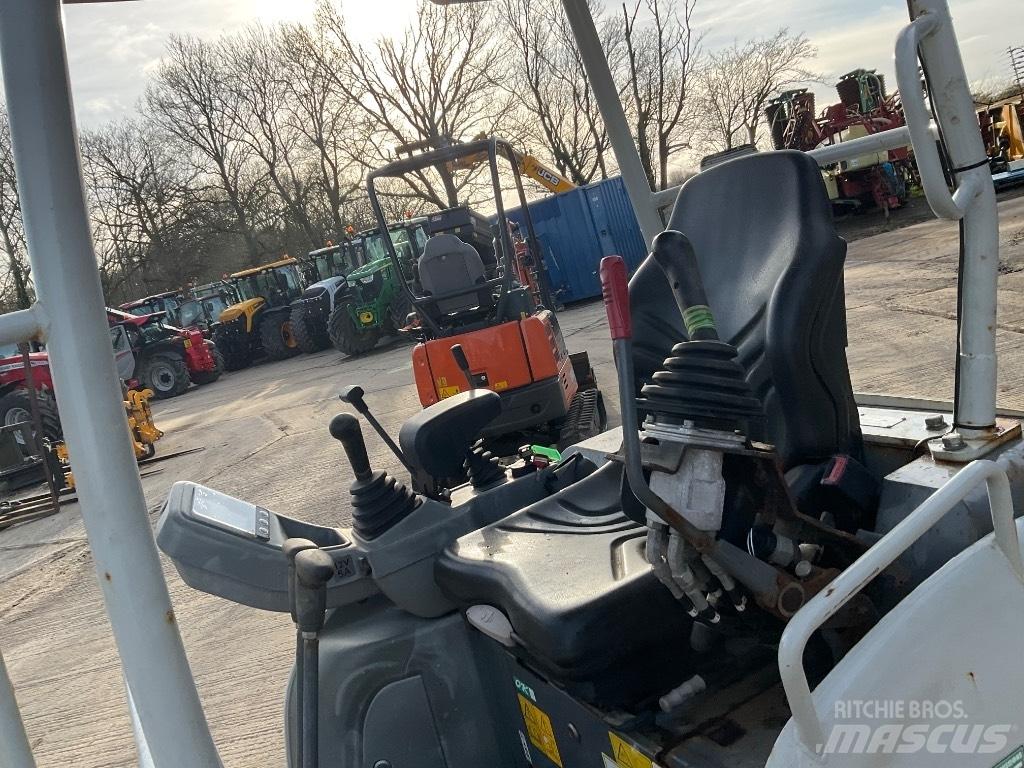 Takeuchi TB 216 Miniescavadeiras