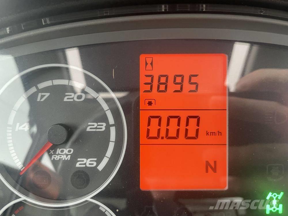 CLAAS Axos 340 CX Tratores Agrícolas usados