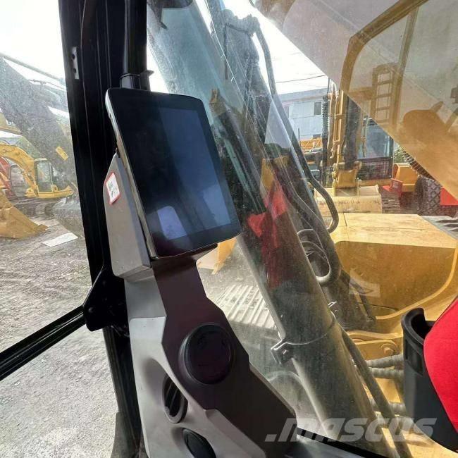 CAT 320 Escavadeiras de esteiras