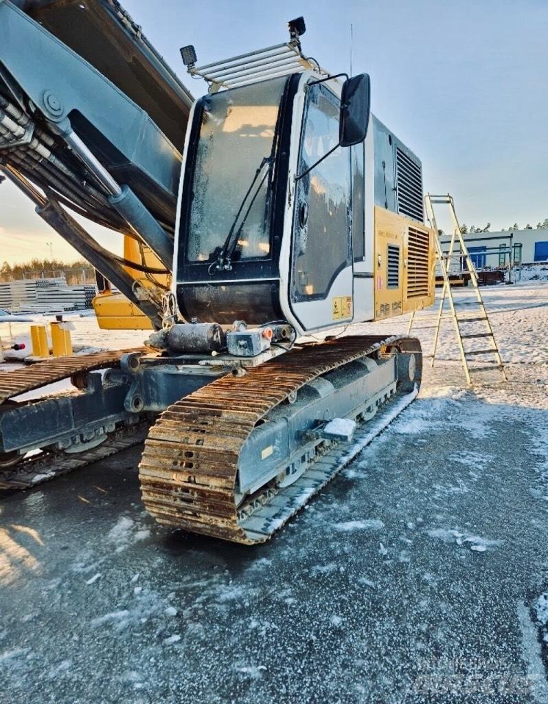 Liebherr LRB 125 Bate-estacas vibratório