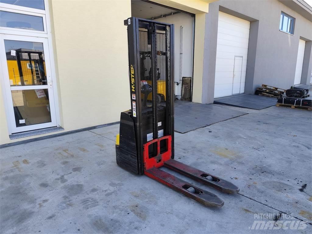 Hyster S1.0E Empilhador para operador externo