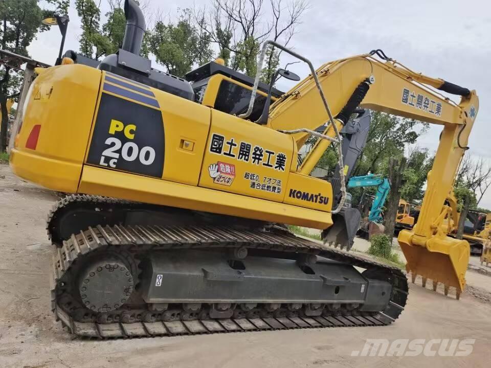 Komatsu PC 200 Escavadeiras de esteiras