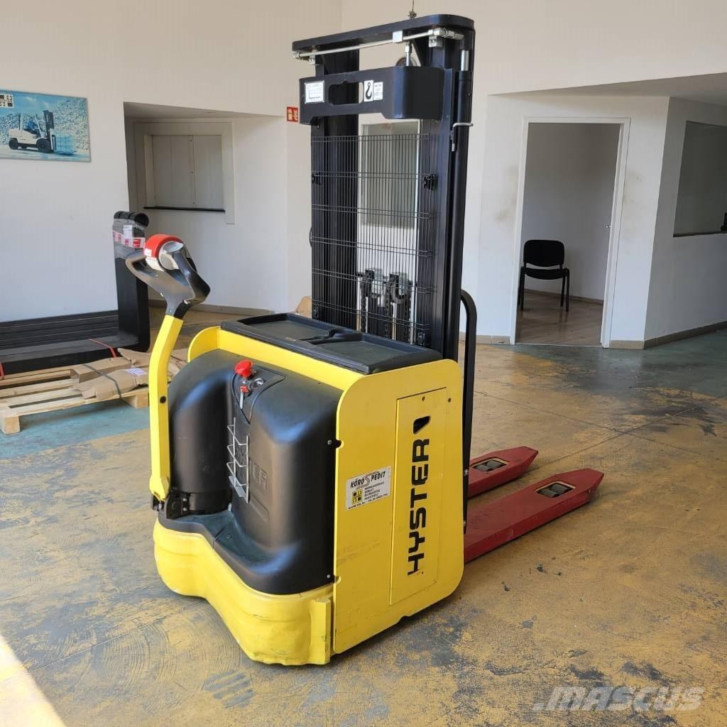 Hyster S1.4iL Empilhador para operador externo