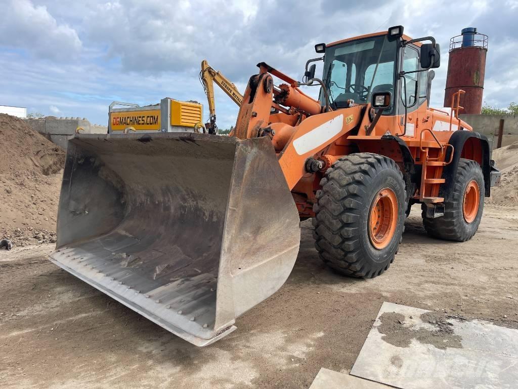 Doosan DL 350 Carregadeiras de rodas