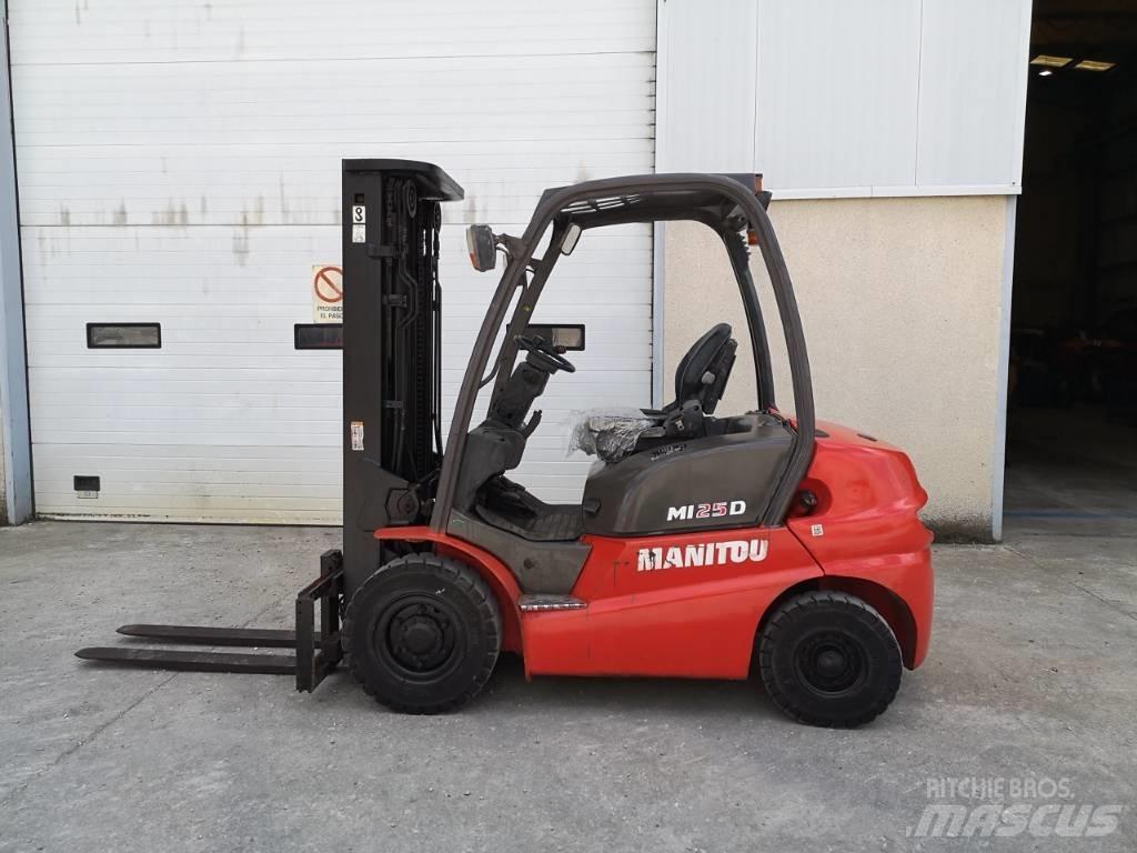 Manitou MI25D Empilhadores a gás