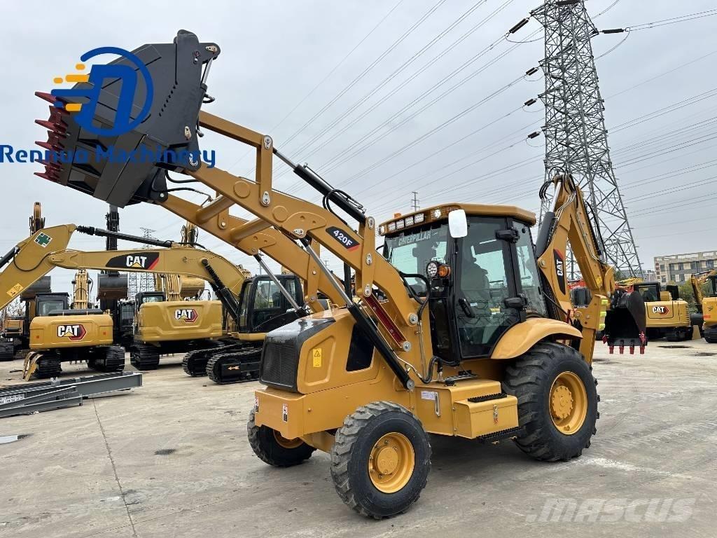 CAT 420 F Retroescavadeiras
