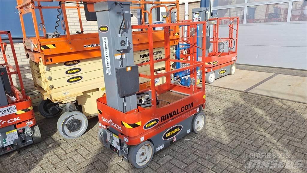 SkyJack SJ12 Outros elevadores e plataformas