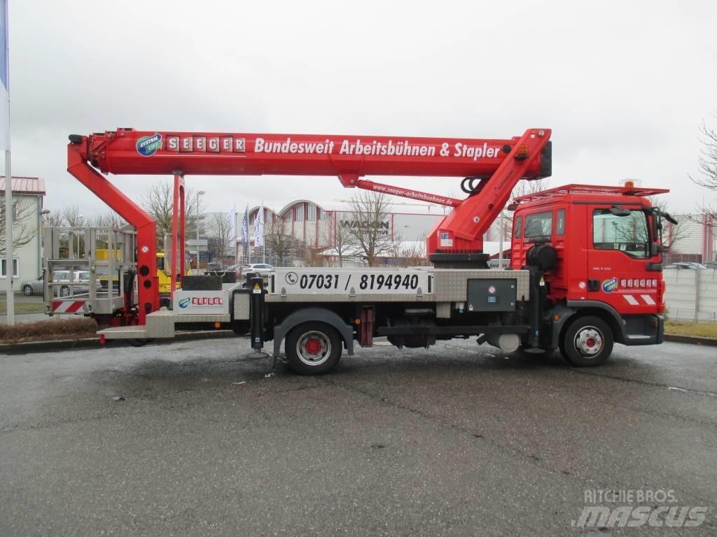 Ruthmann T 330 Plataformas aéreas montadas em camião