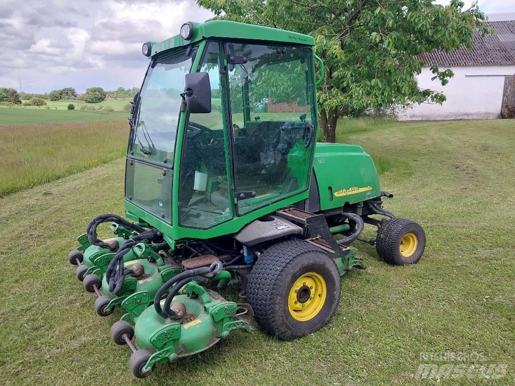 John Deere 3245 C Corta-Relvas Fairway
