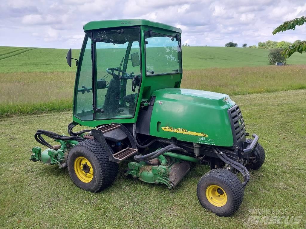 John Deere 3245 C Corta-Relvas Fairway