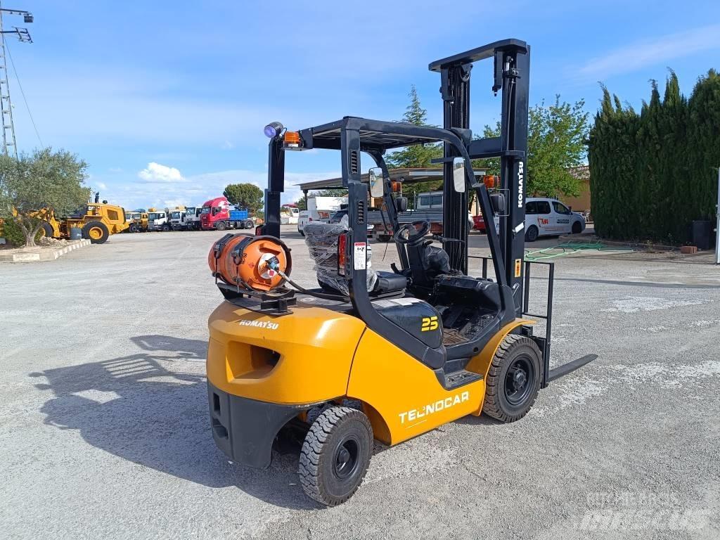  TECNOCAR FG25T-16 Empilhadores - Outros