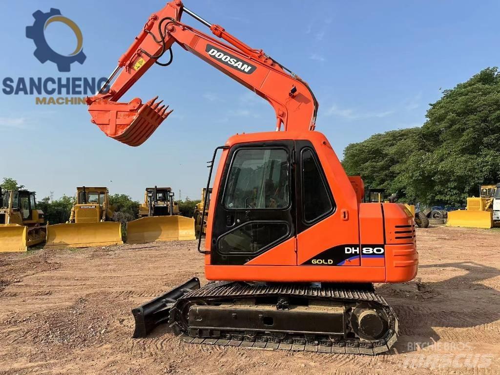 Doosan DH 80 Escavadoras Midi 7t - 12t