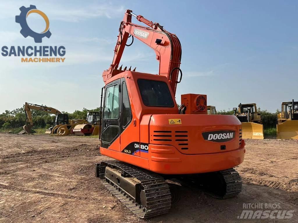 Doosan DH 80 Escavadoras Midi 7t - 12t