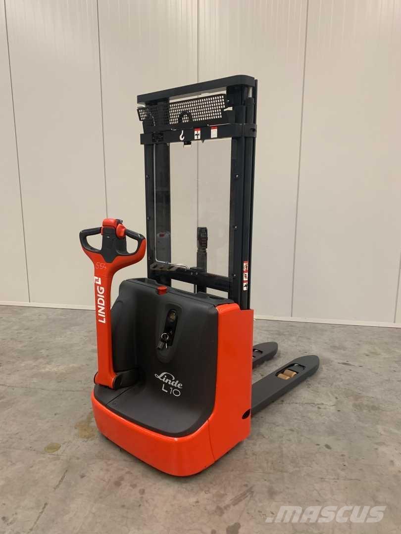Linde L10 Self propelled stackers