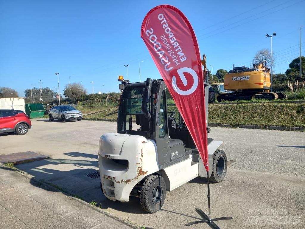 UniCarriers D32 Empilhadores Diesel
