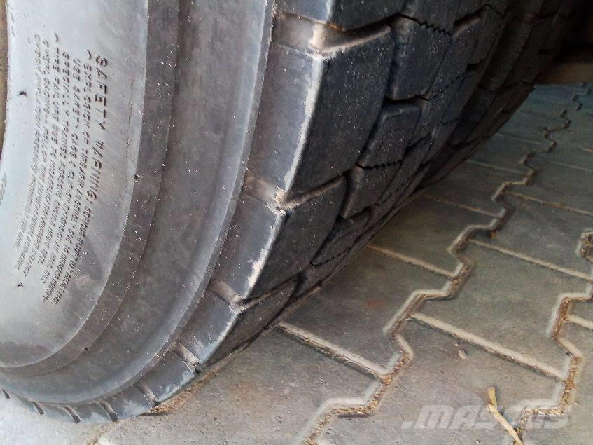 MAN TGL 8.220 Caminhões de caixa fechada