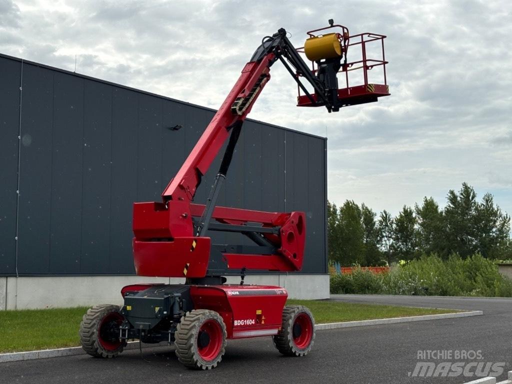 Magni DAB 16 RT Elevadores braços articulados