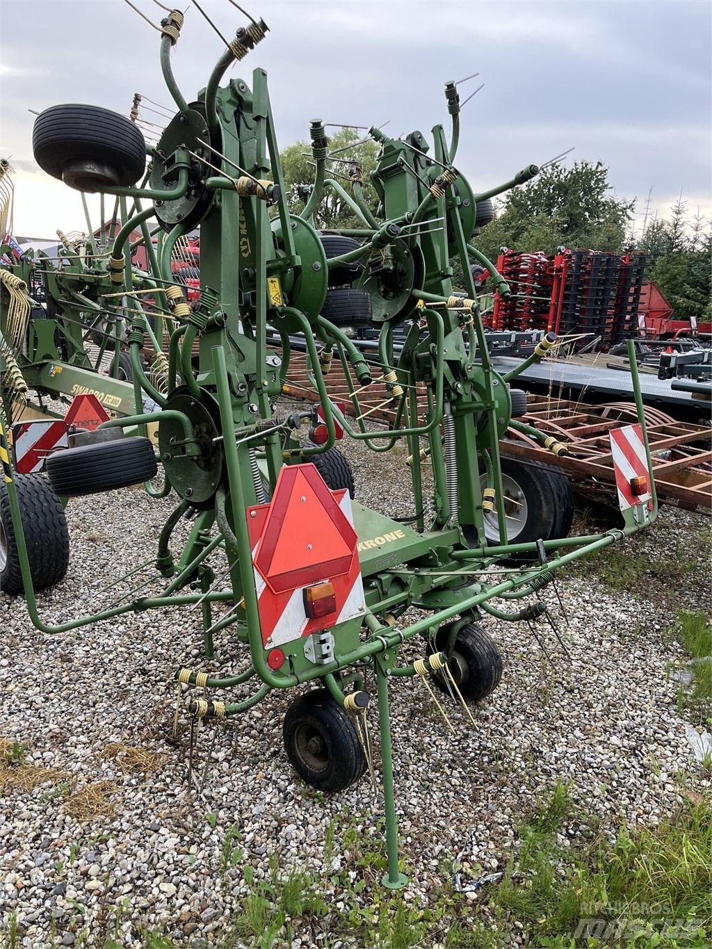 Krone KW 8.82/8 Ancinho virador