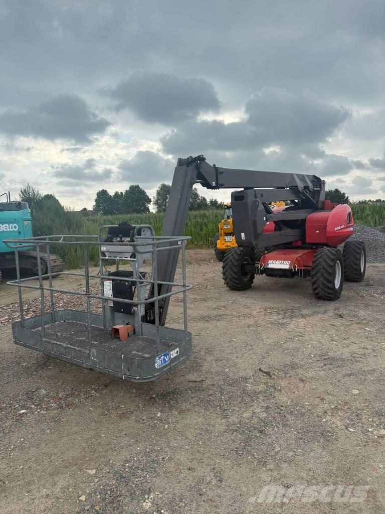 Manitou ATJ 200 Elevadores braços articulados