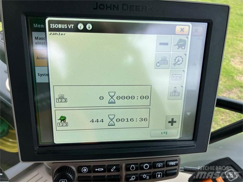 John Deere V461M Enfardadeira de rolos