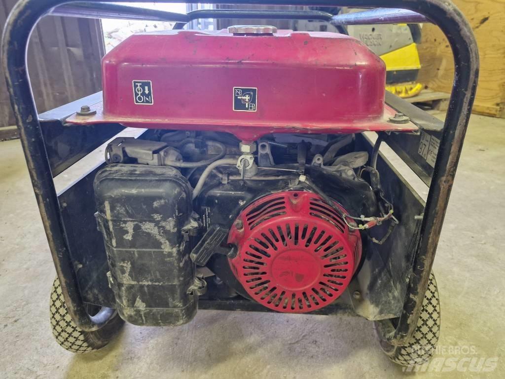 Honda ECMT7000F Geradores Gasolina