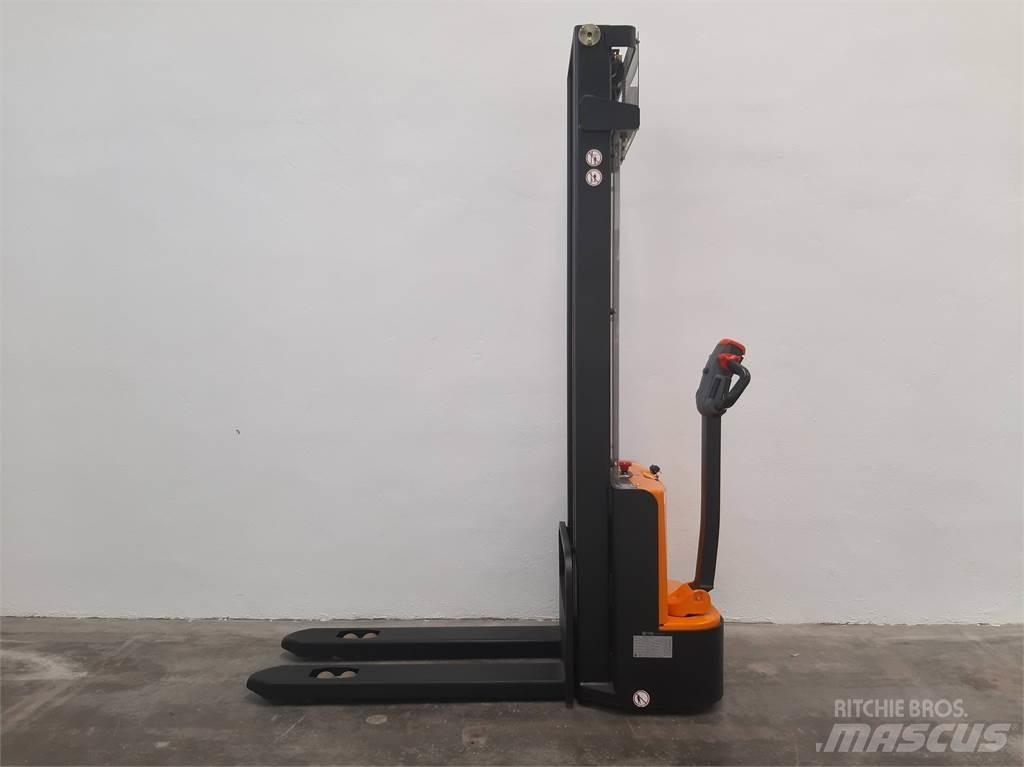  ES12 12ES 2S360 Empilhador para operador externo