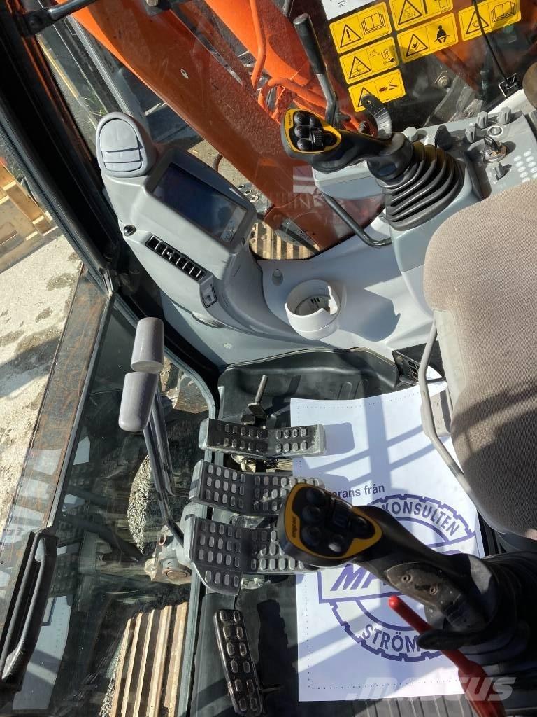 Hitachi ZX 135 US-6 Escavadeiras de esteiras