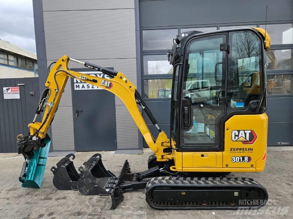 CAT 301.8 Miniescavadeiras