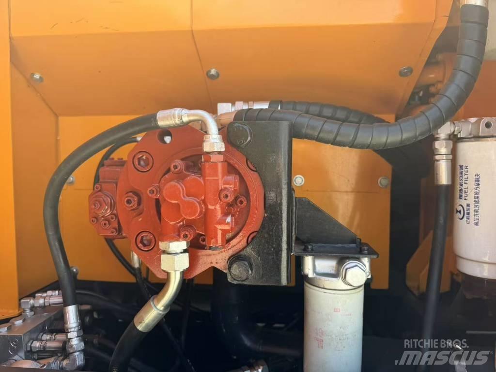 Hyundai R220LC-9S Escavadeiras de esteiras