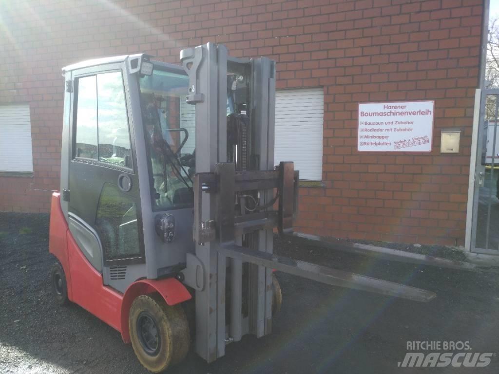 Jungheinrich TFG 320 Empilhadores a gás