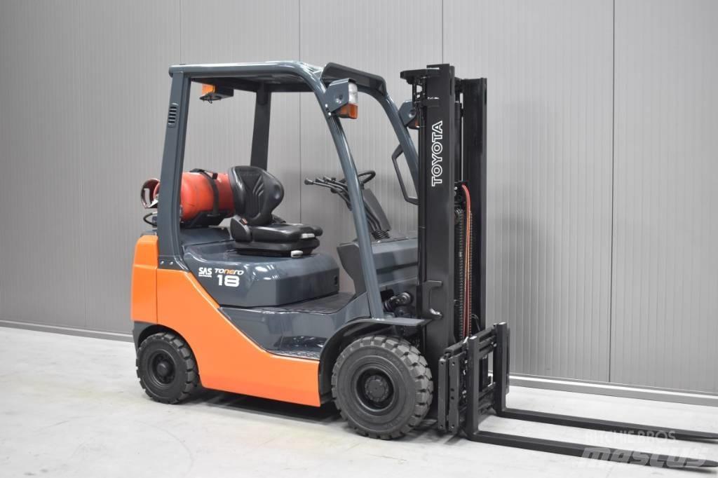 Toyota 02-8FGF18 Empilhadores a gás