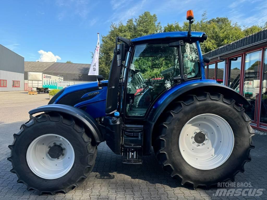 Valtra N 174 A Tratores Agrícolas usados
