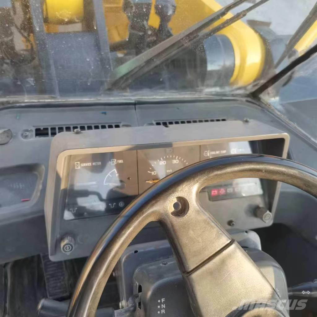 Komatsu WA 320-5 Carregadeiras de rodas