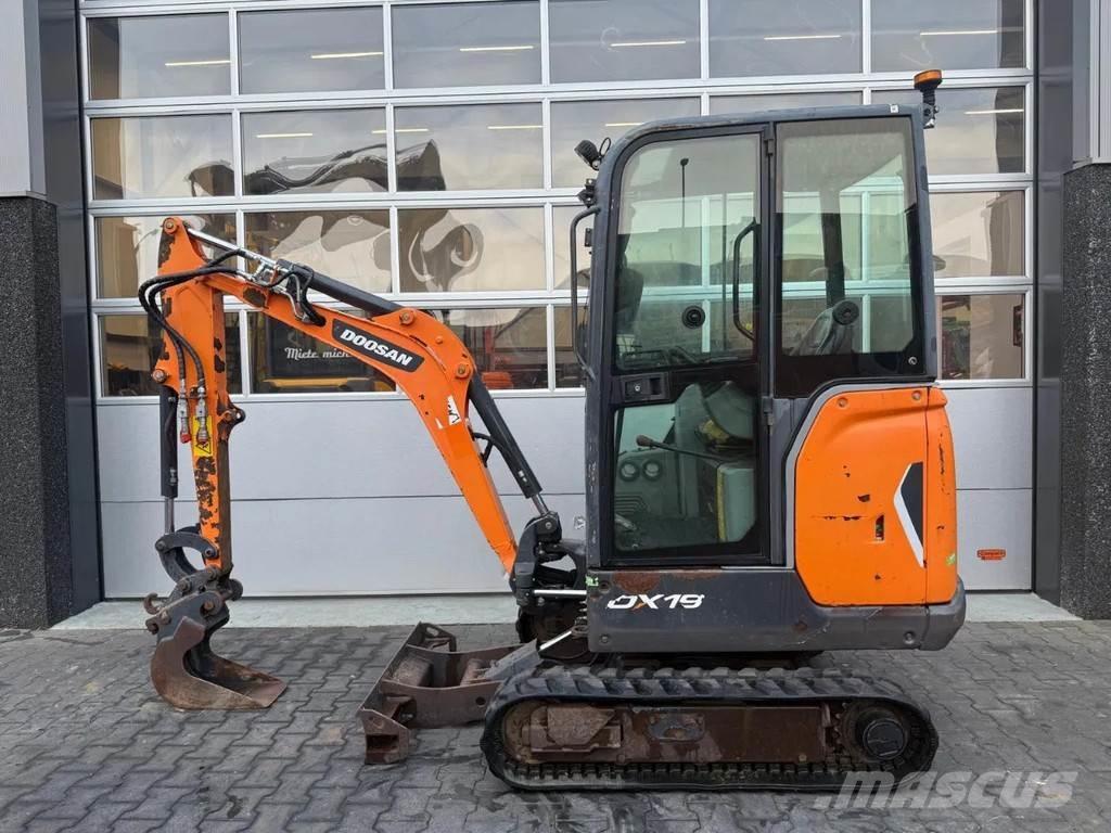 Doosan DX19 Miniescavadeiras
