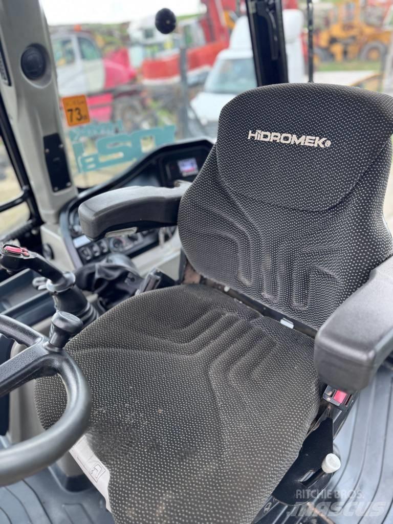 Hidromek HMK 102B Retroescavadeiras