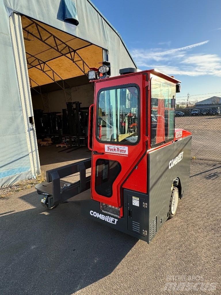 Combilift C3000ET Empilhadores de 4 vias