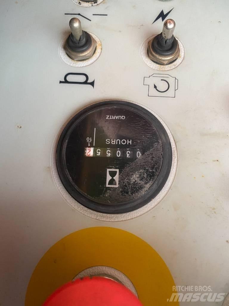 HAB T 16 JD4WD Elevadores braços Telescópicos