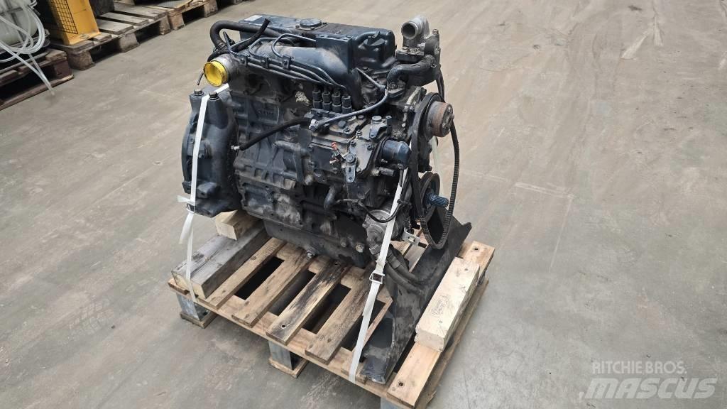 Kubota V2403 Motores