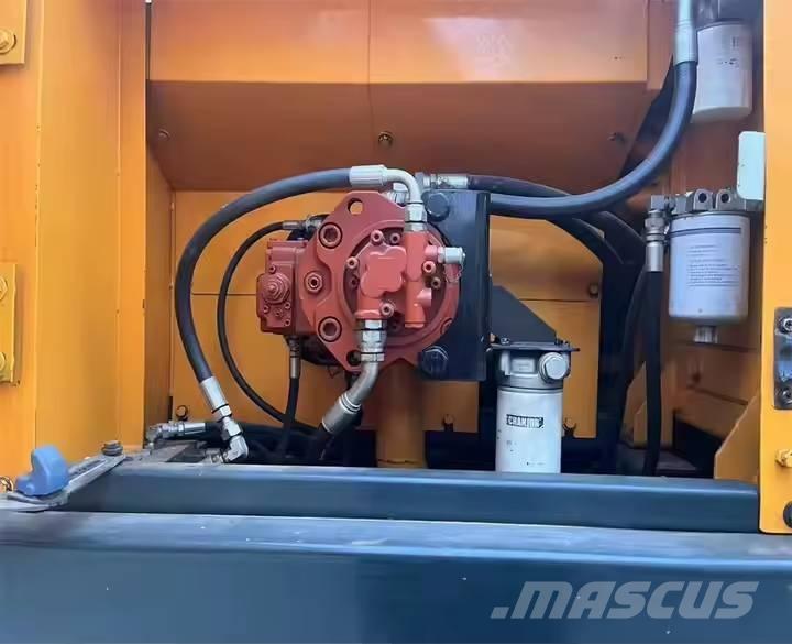 Hyundai R220LC-9S Escavadeiras de esteiras