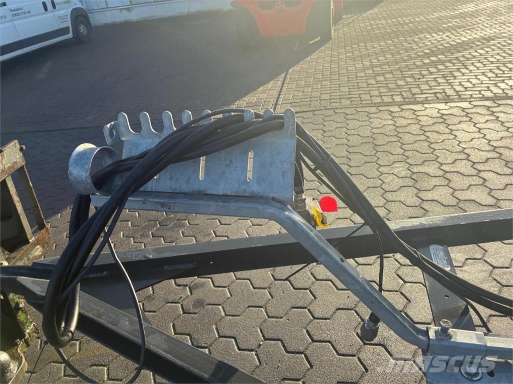 Fliegl DPW 180 B Reboque de fardos