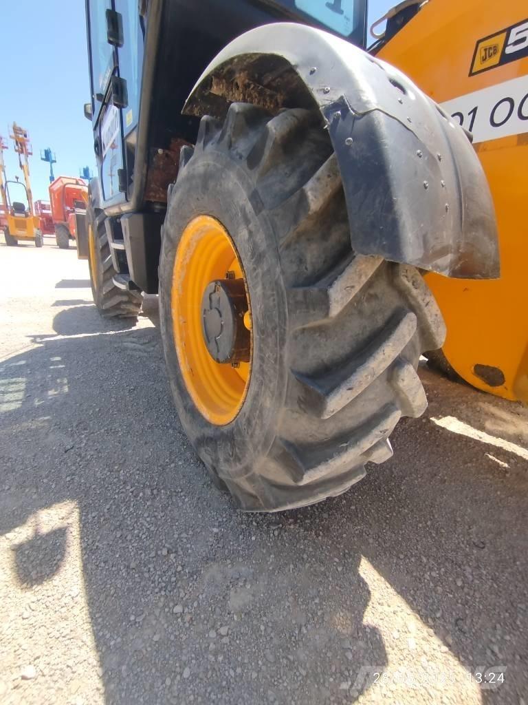 JCB 540-140 Manipulador telescópico