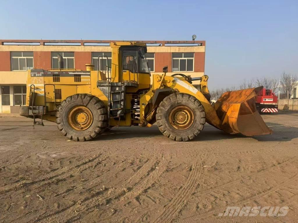 Komatsu WA 600-3 Carregadeiras de rodas