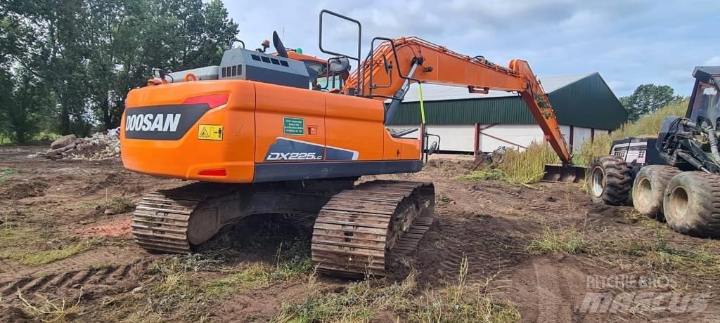 Doosan DX 225 LC-5 Escavadeiras de esteiras