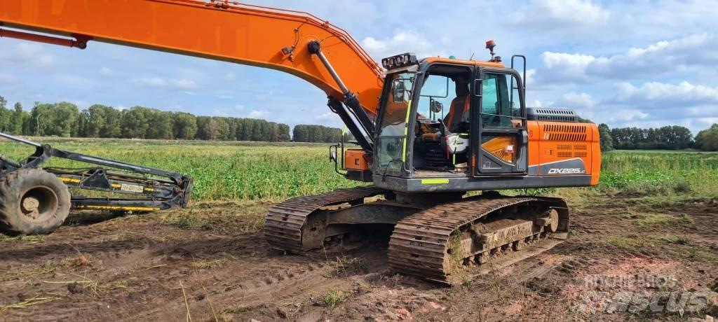 Doosan DX 225 LC-5 Escavadeiras de esteiras