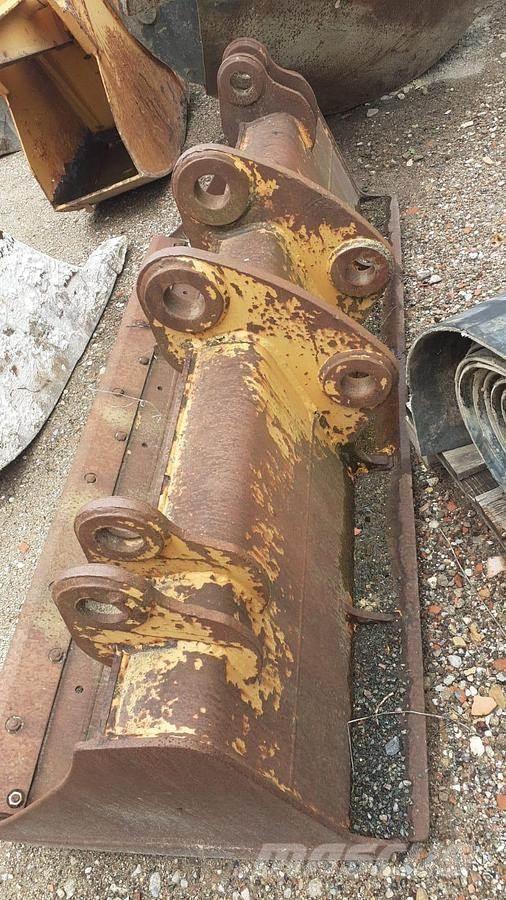 Liebherr R912 Baldes