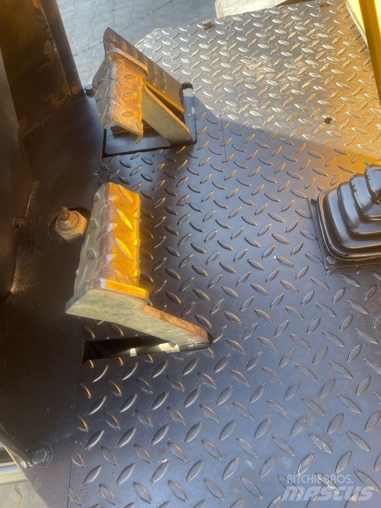 JCB TA 3 S Caminhões articulados