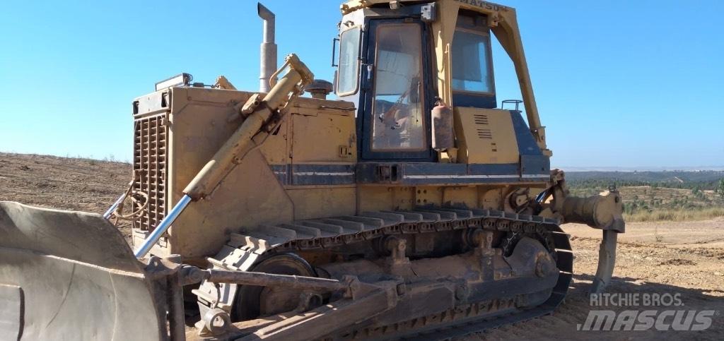 Komatsu D 85 E-21 Dozers - Tratores rastos