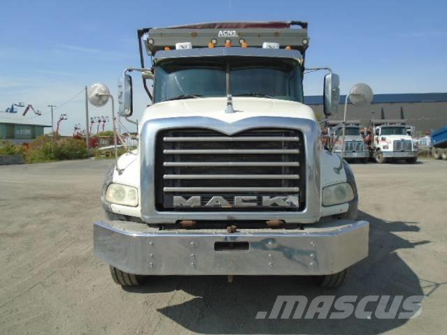 Mack GU813 Camiões basculantes